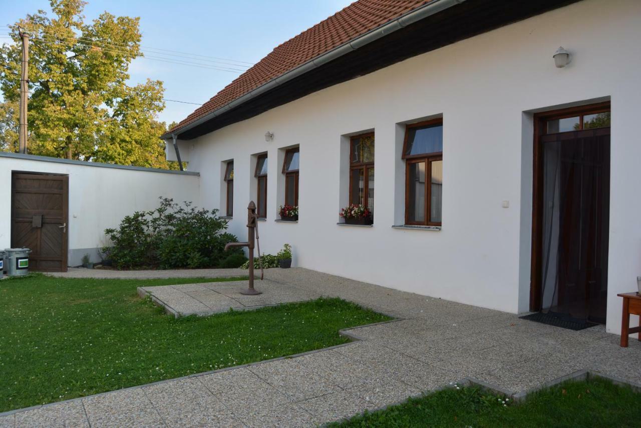 Ubytovani U Dvoraku Veselí nad Lužnicí Buitenkant foto